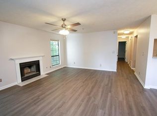 653 Windchase Ln, Stone Mountain, GA 30083