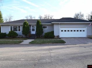 202 W Shepard St, Lake Crystal, MN 56055