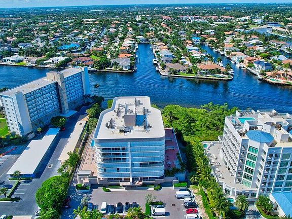3rd image of 3210 S Ocean Boulevard #704