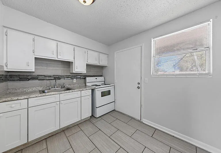1531 Louisiana St #1 — Photo 6