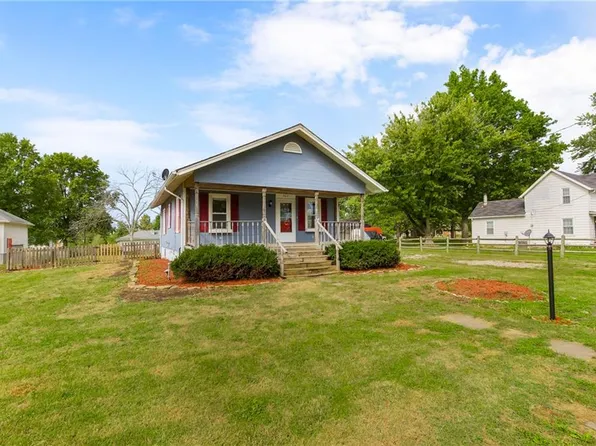 602 Park St, Lathrop, MO 64465