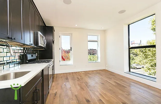 Rented by Clove Realty LLC | media 20