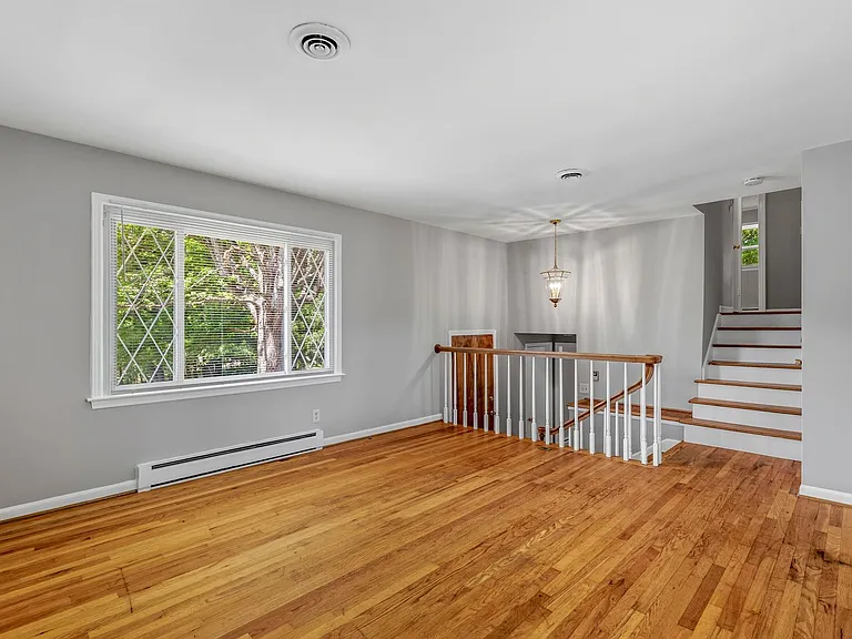 2309 Bridgette Blvd — Photo 15