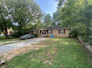 1670 Robin Pl, Clarksville, TN 37043