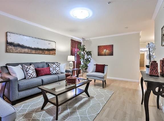 2nd image of 2675 Shannon Dr