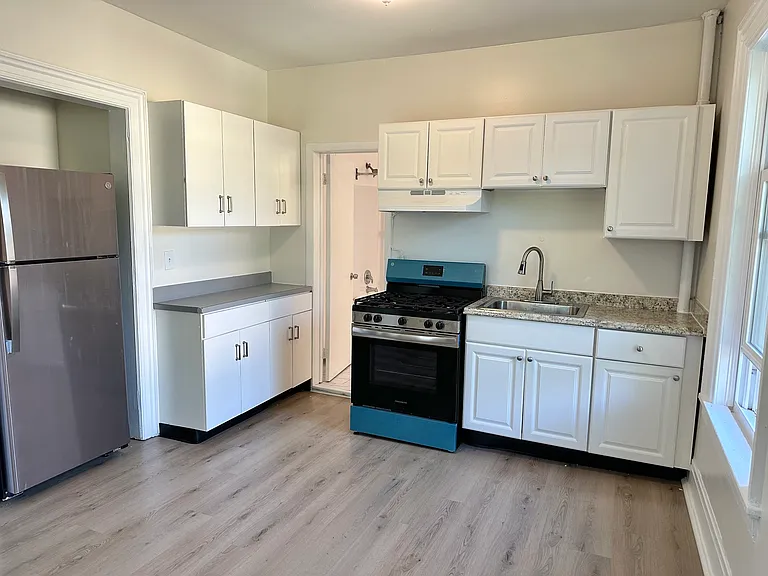 453 Western Ave #2 — Photo 4