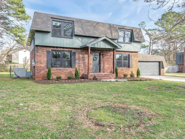 1925 Edenton Dr SW, Huntsville, AL 35803