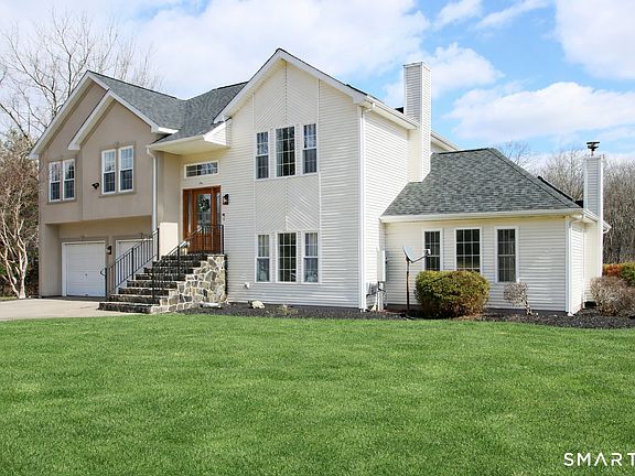 2nd image of 130 Bear Swamp Road