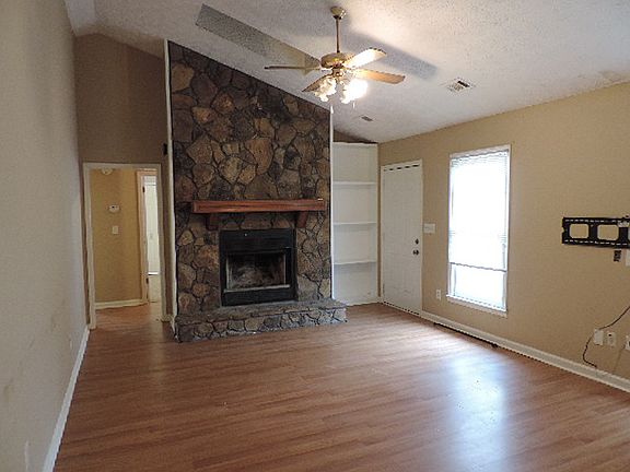 4th image of 6239 Emerald Springs Dr