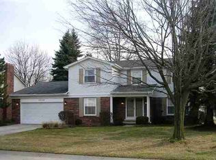 1396 Tiverton Trail Dr, Rochester, MI 48306