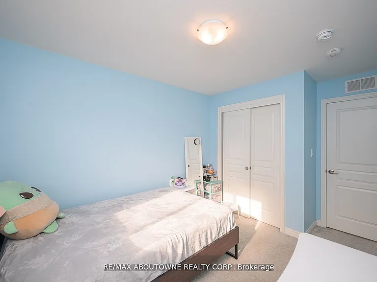 93 Heron St — Photo 17