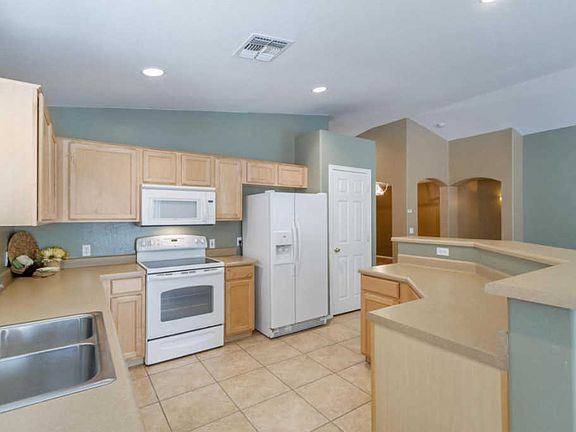 2nd image of 15322 W Laurel Ln
