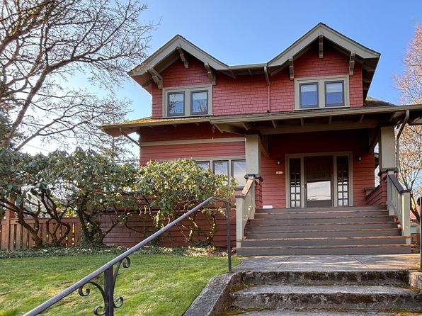 2817 NE 19th Ave