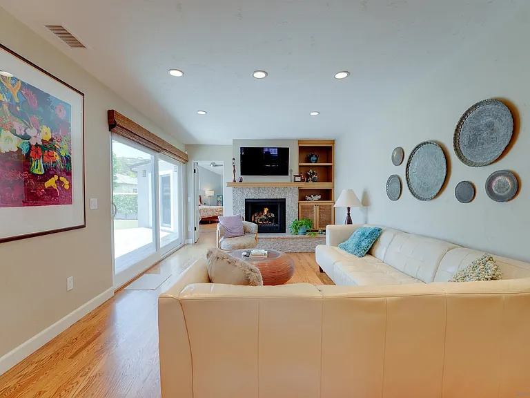 8139 Paseo Del Ocaso — Photo 16