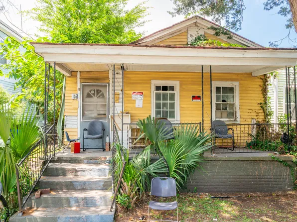 12 Poinsett St, Charleston, SC 29403