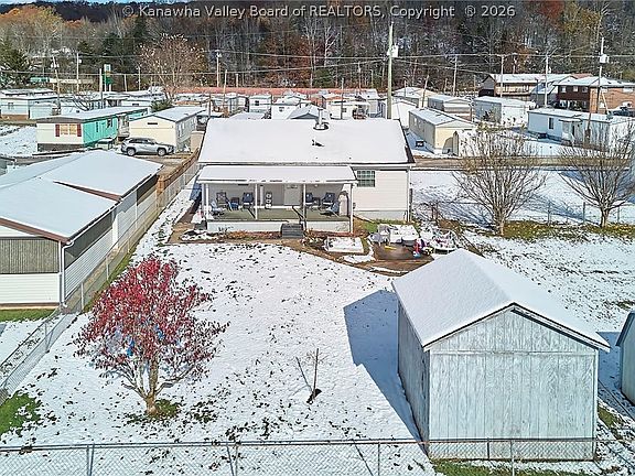 3rd image of 618 2nd Ave