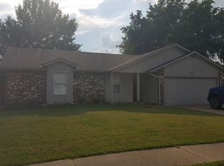 8214 N 121st Ave E, Owasso, OK 74055