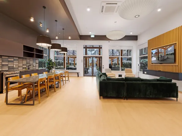 648 Lea Ave #510, Coquitlam, BC V3J 4H4