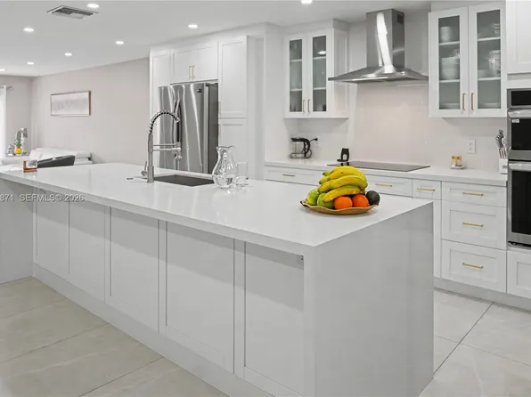 4712 Sheridan St #6, Hollywood, FL 33021