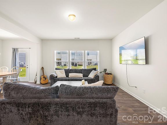 5th image of 14047 Clayborn St #45