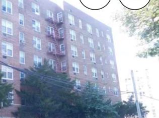 4107 Bowne St, Flushing, NY 11355