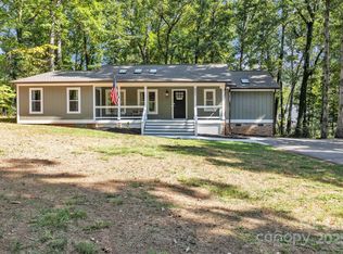 221 5th St NE, Conover, NC 28613