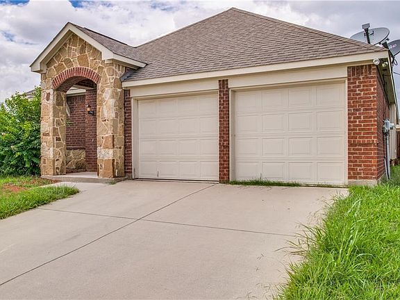 2nd image of 2760 Furlong Dr