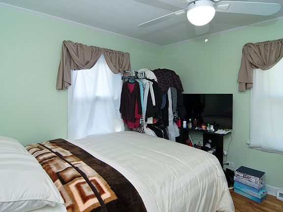 5th image of 559 Jerome Dr