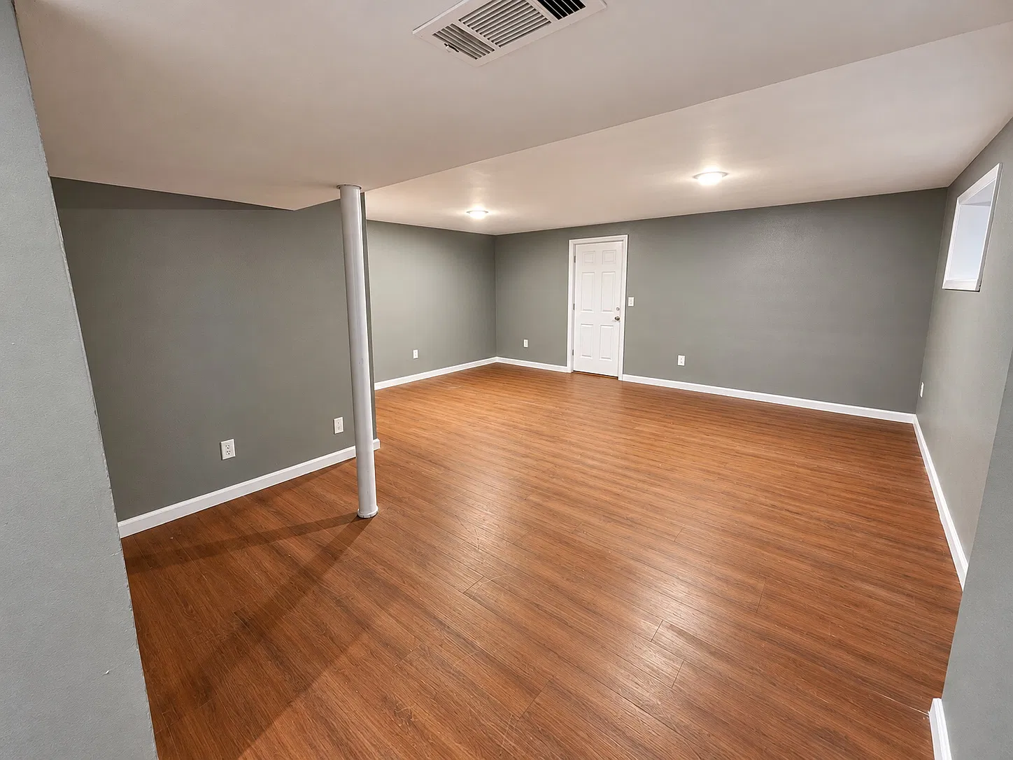 3 bed, 2.5 bath, 1304 sqft, $1,895 — Photo 4
