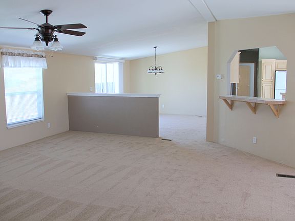 3rd image of 16910 Prairie Ln