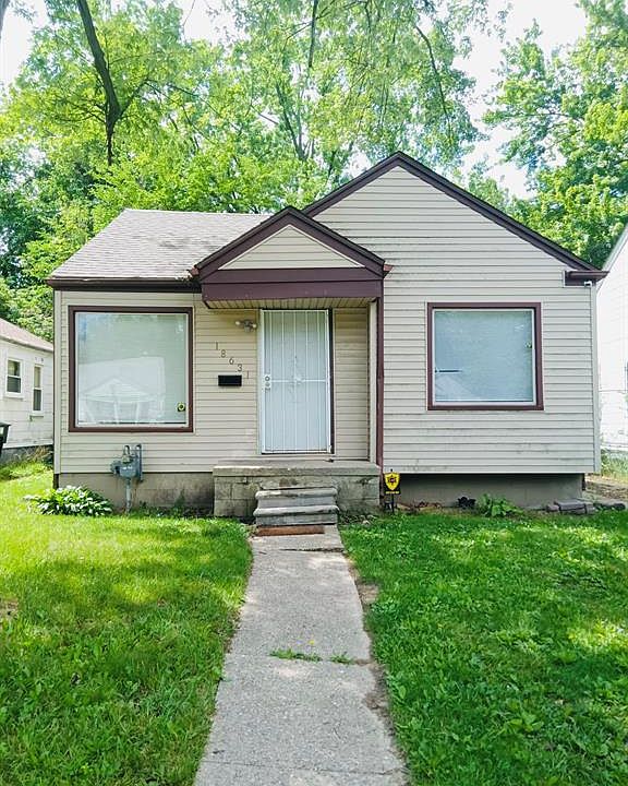 1st image of 18631 Margareta St