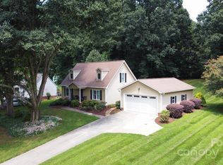 231 Castle Creek Rd, Statesville, NC 28625
