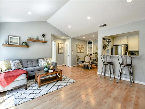 5th image of 734 Northrup St APT 230