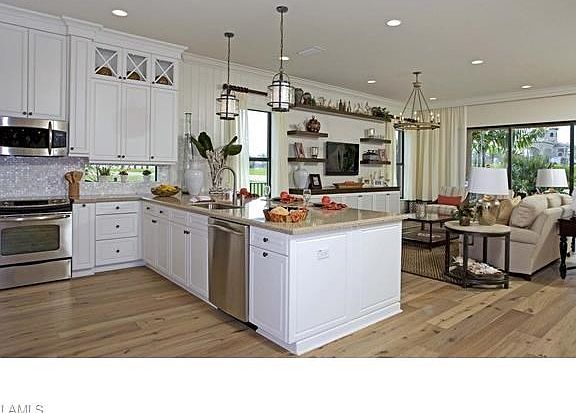 Open Kitchen