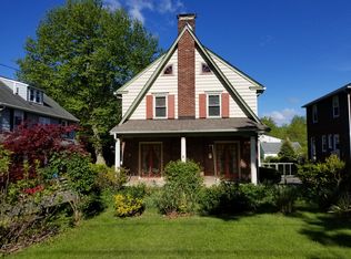11 Renfrew Ave, Trenton, NJ 08618