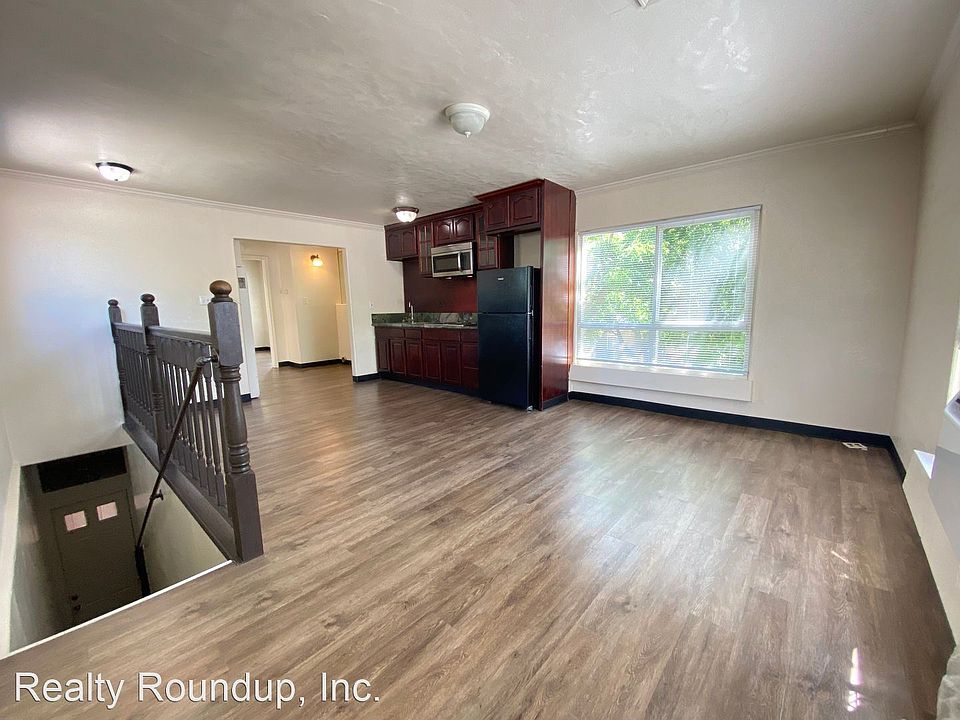 1st image of 100 15th St Unit D