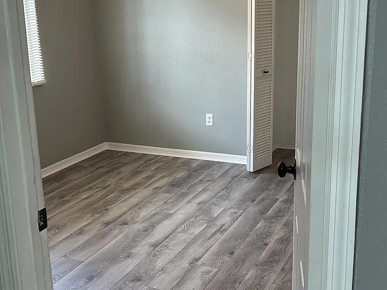 4827 Kingston Cir — Photo 12