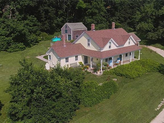 2nd image of 233 Pratt Rd