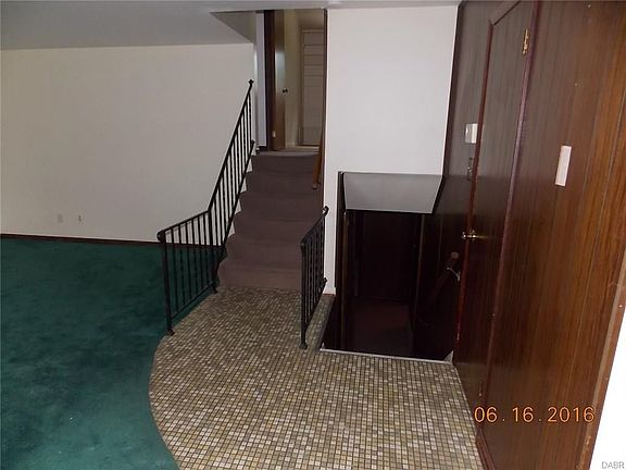 4th image of 2824 Parklawn Dr