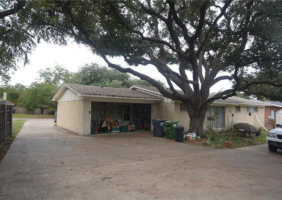 2nd image of 5204 Lake Charles St