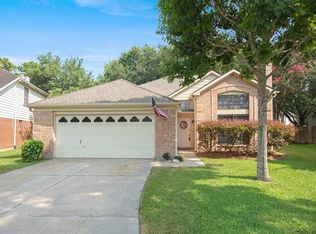 1210 Pine Fork Ct, Houston, TX 77062