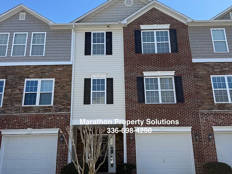 34 Ackland Dr — Photo 1