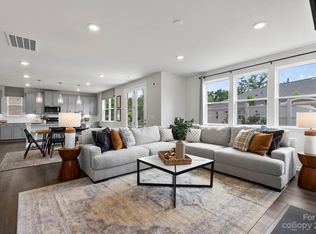 5101 Kinsbridge Dr #12, Charlotte, NC 28227