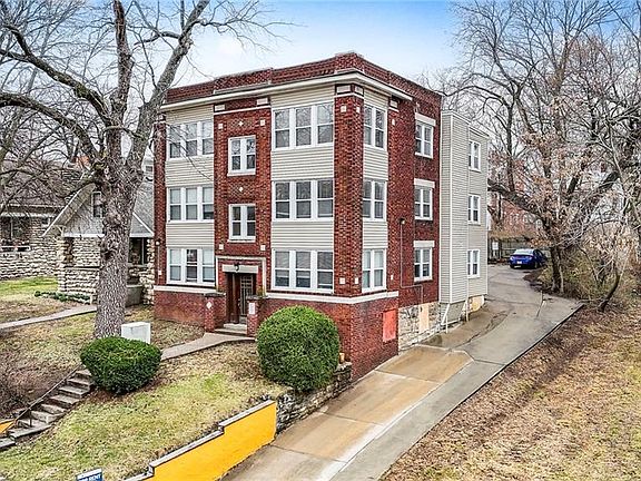 2nd image of 4226 Locust St