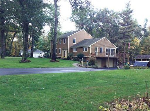 3rd image of 6 Cortland Ln