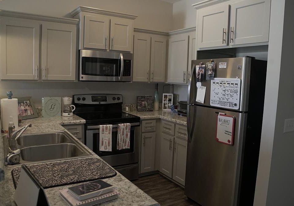 1st image of 210 Herschel Dr APT A