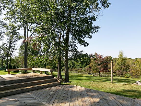 4th image of 65908 Scenic View Dr