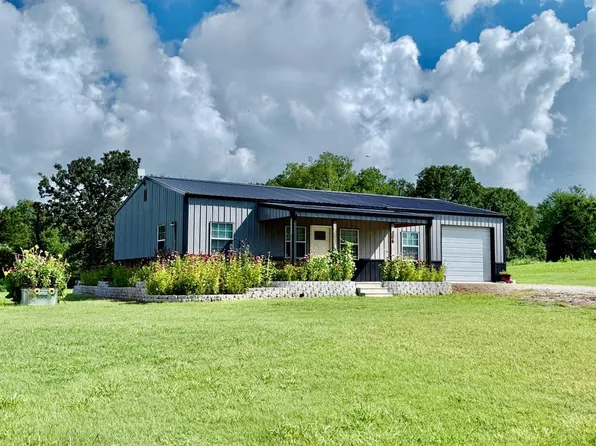 306 E 3rd St, Asher, OK 74826