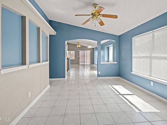 3rd image of 12491 Kari Anne Dr