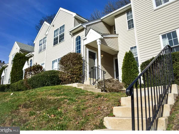 387 Derry Dr, Aston, PA 19014